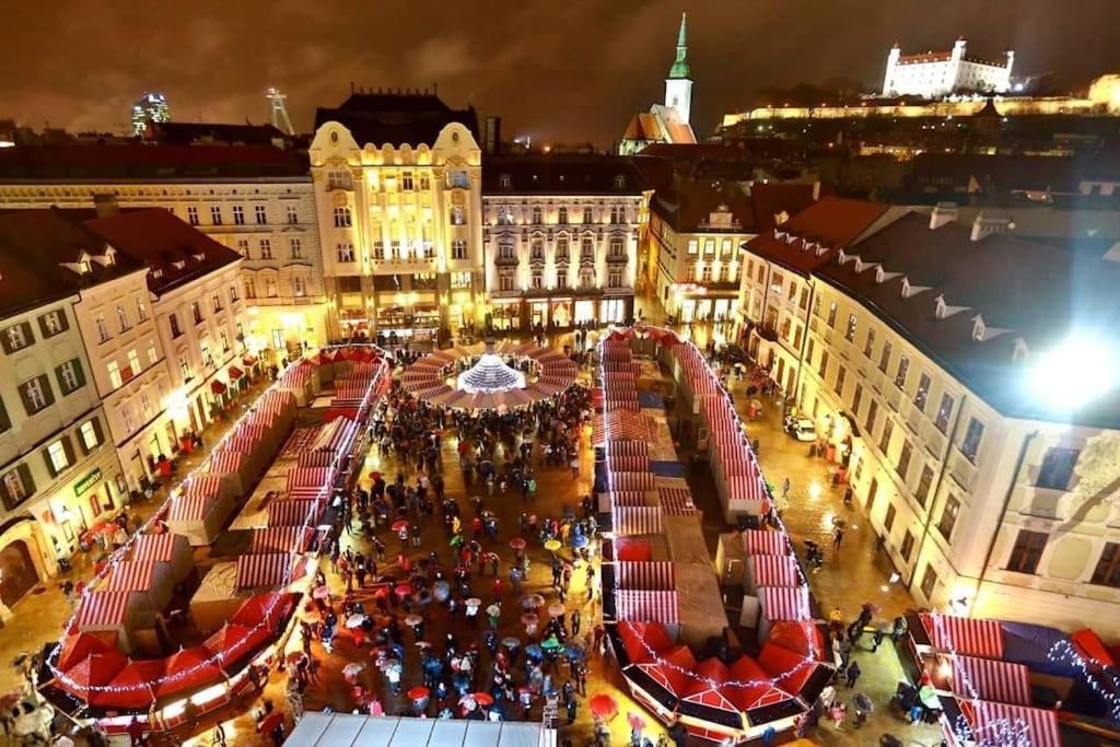 Diamond Residence In Old Town With Free Parking Братислава Экстерьер фото