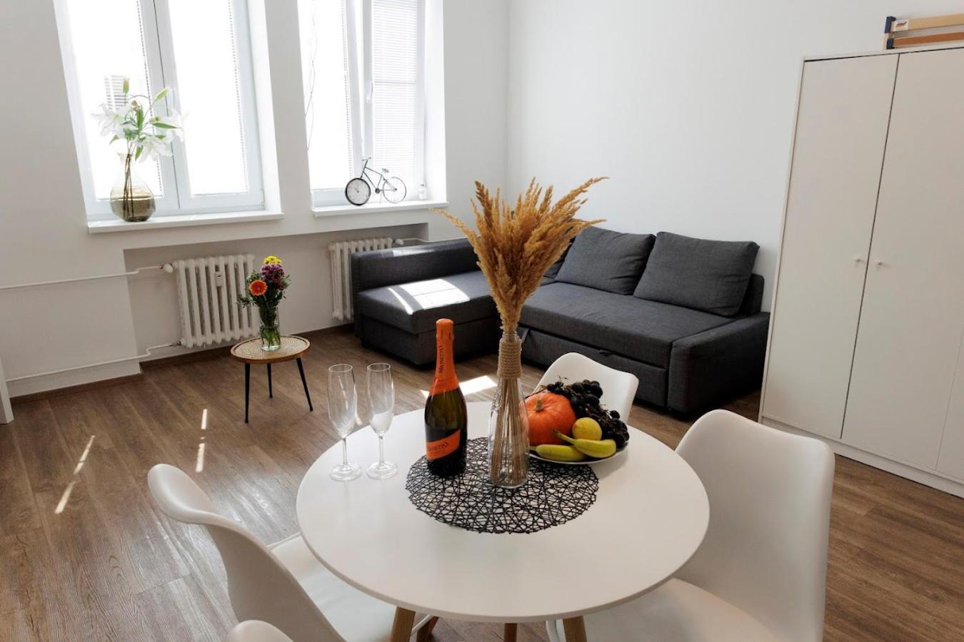 Diamond Residence In Old Town With Free Parking Братислава Экстерьер фото