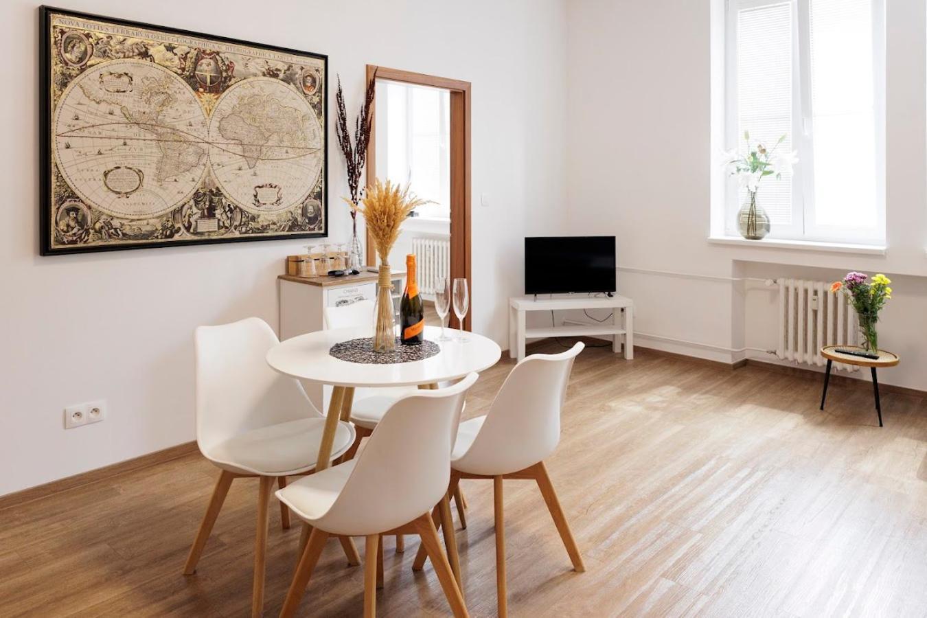Diamond Residence In Old Town With Free Parking Братислава Экстерьер фото
